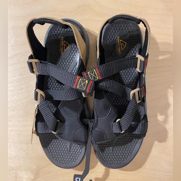 Ozark Trails Black and Tan Strap Sandals 13 (KK) - Picture 8 of 10